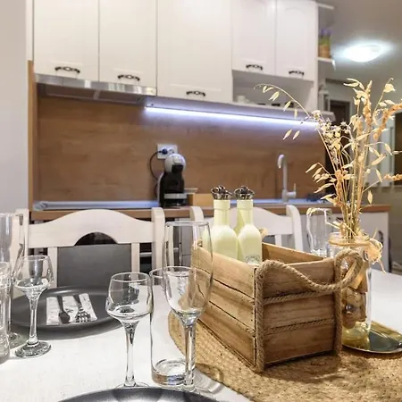 Vutovi's Corner Made With Care Appartement *