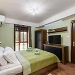 Vutovi's Corner Made With Care Bansko